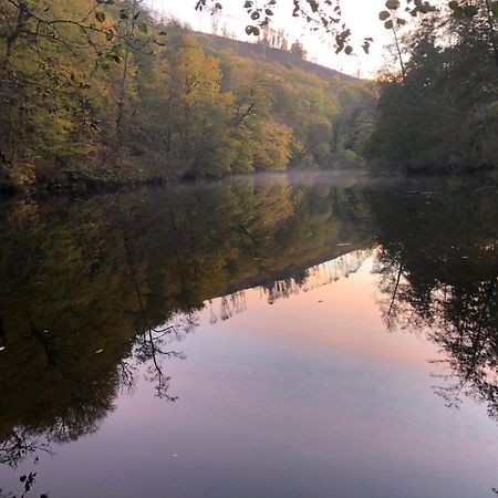 Chambre Sur Une Ile Saint-Bonnet-de-Rochefort Eksteriør bilde
